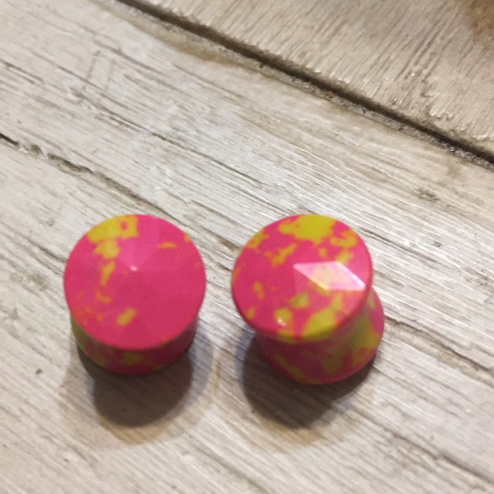 Pink tye dye plugs body jewelry